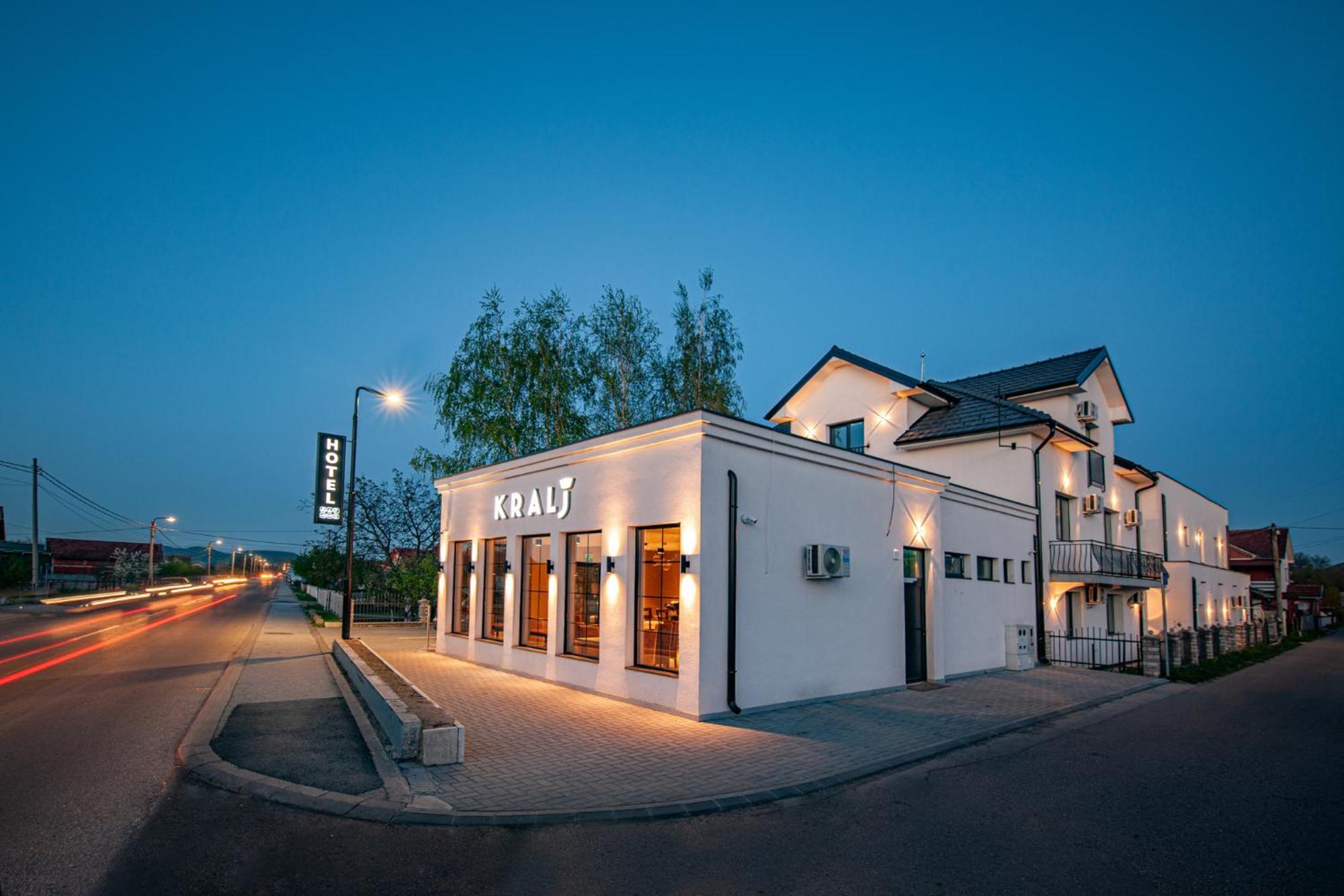 Hotel Kralj Kraljevo Buitenkant foto