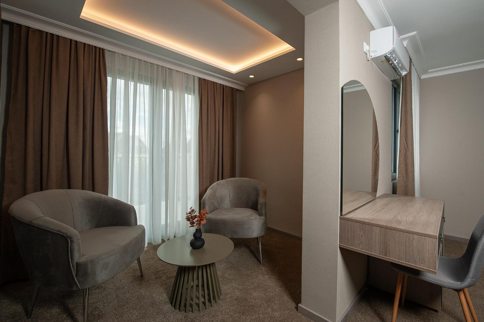 Hotel Kralj Kraljevo Buitenkant foto
