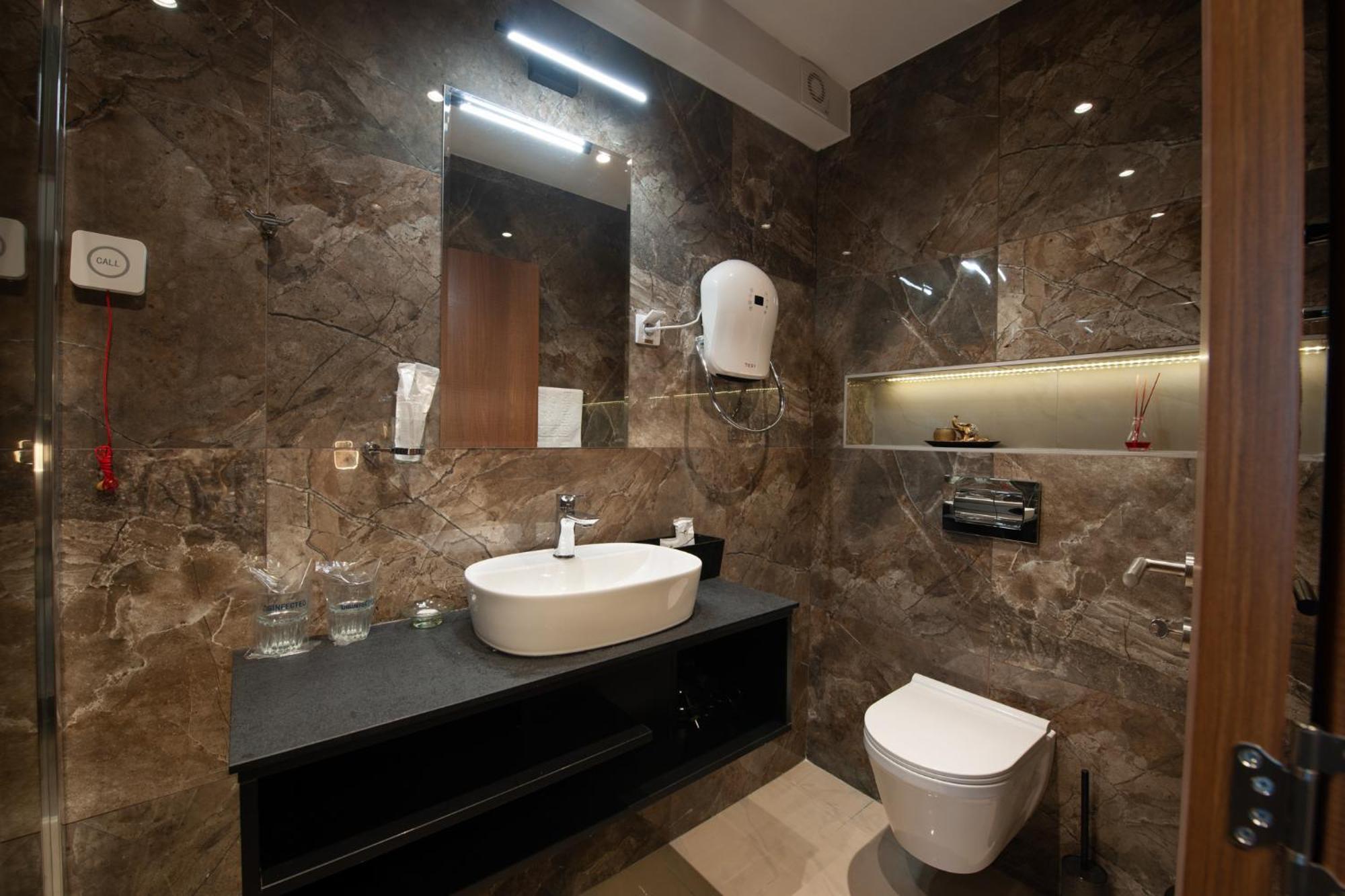 Hotel Kralj Kraljevo Buitenkant foto